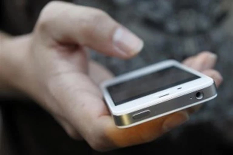 Κινητά και σταθερά: Μεγάλες αλλαγές σε χρεώσεις και πάγια από την 1η Ιανουαρίου